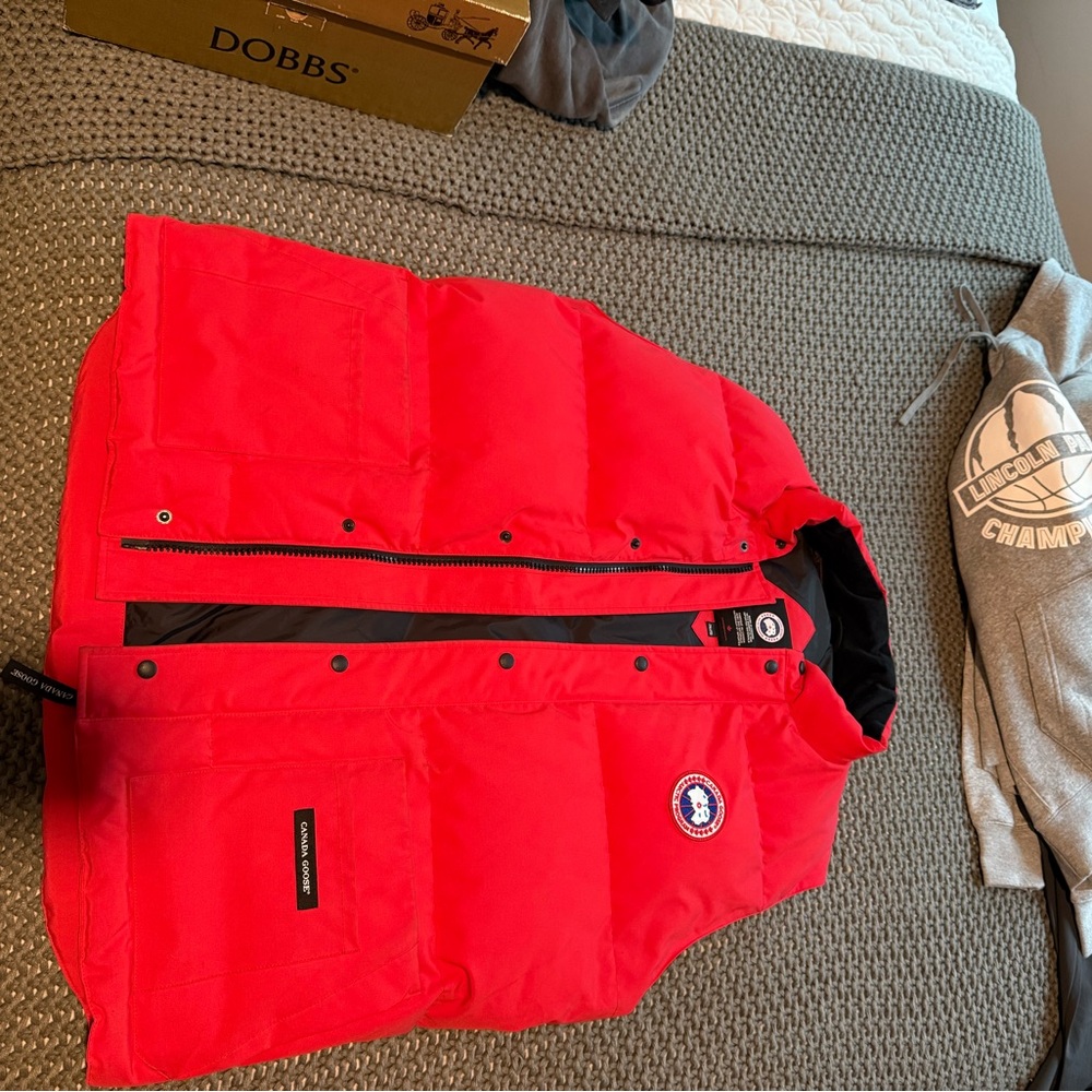 Canada Goose Red Puffer Jacket Weather-Resistant